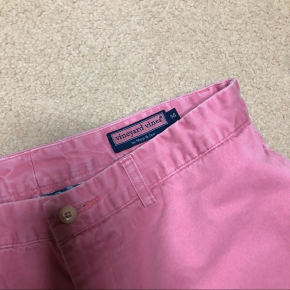 Vineyard Vines shorts. EUC - Picture 4 of 5